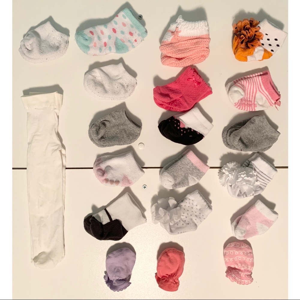Newborn Socks, Stockings & Mittens